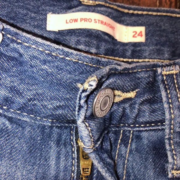 Levi’s low pro straight jeans size 24 - Image 2