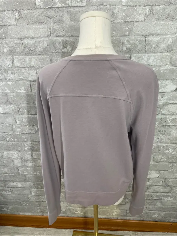 Lululemon Every Moment Crew Lavender Grey - Image 4