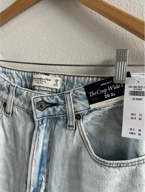 Abercrombie Lightweight Drapey Rigid Curve Love High Rise Cropped Wide Leg Jean - Image 5