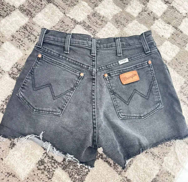 Wrangler Denim Black Shorts - Image 2