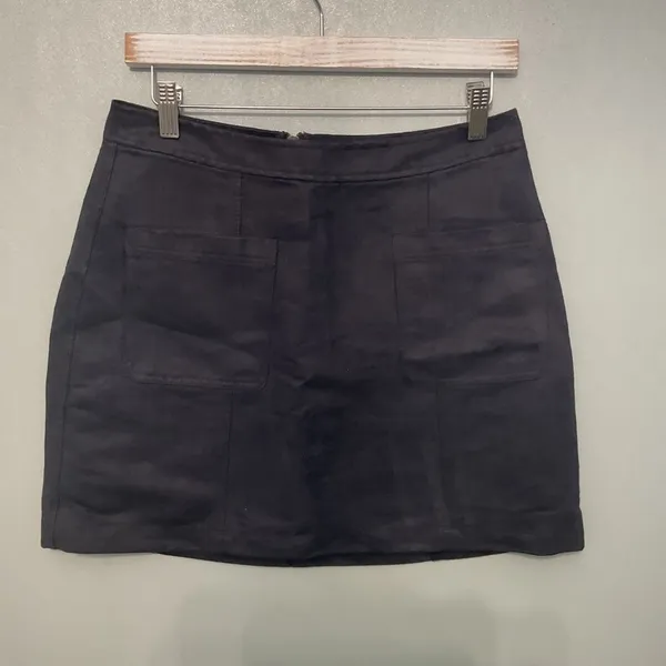 Old Navy Black A Line Mini Skirt Front Pockets Size 6 - Image 2