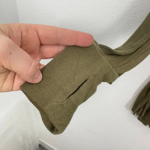 We The Free Thermal Waffleknit XS Olive Green Long‎ Sleeve Thumb Hole Layering - Image 7