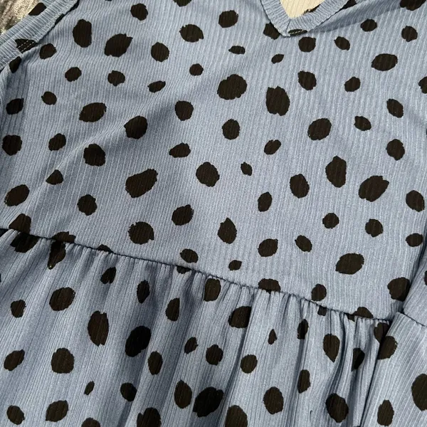 Blue Sleeveless Polka Dot Top Size L by perfect peach - Image 2
