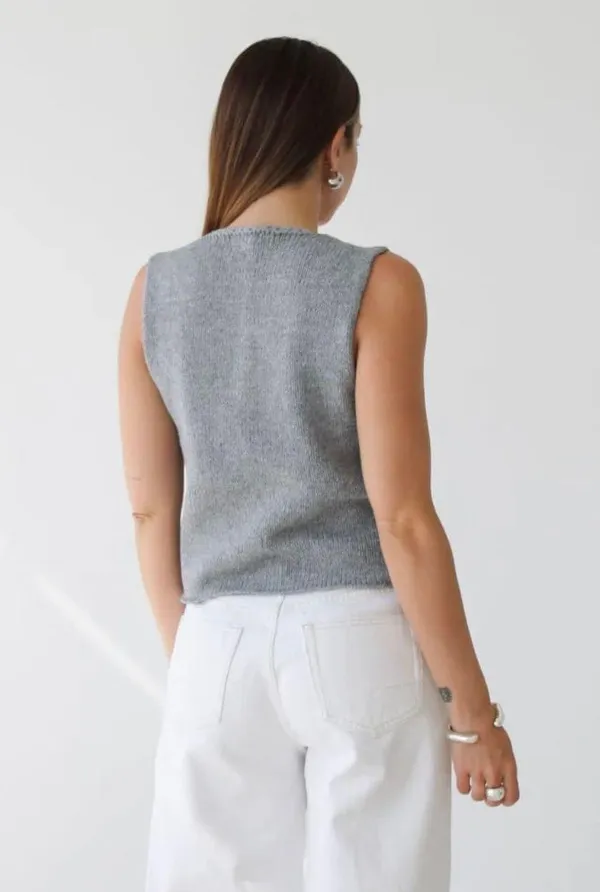 Rumored Trending Grey Knit Vest - Image 3