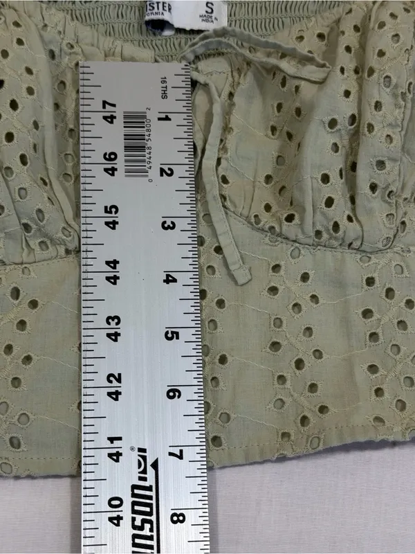 Hollister Puff Sleeve Smocked Eyelet Crop Top Sage Green Size Small S EUC - Image 8