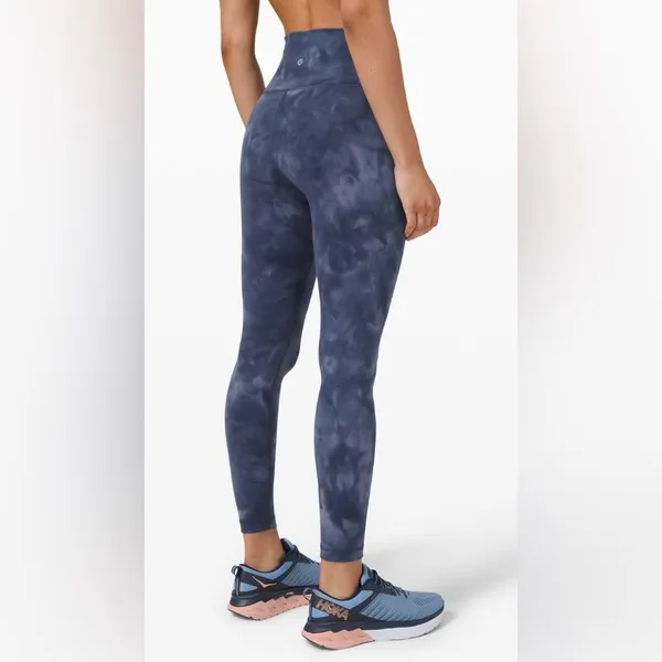 Lululemon Wunder Train High Rise 25” tights Diamond Dye Shade Naval Blue size 18 - Image 2