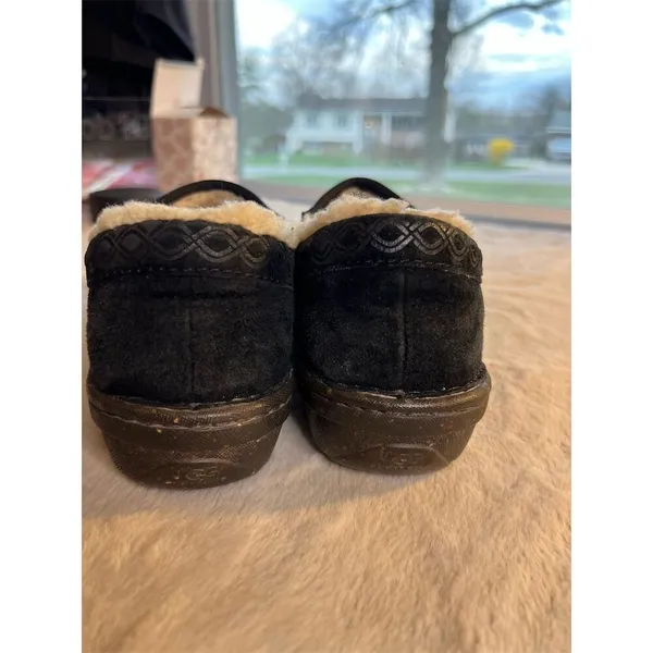 UGG Australia Unisex Black Sheepskin Slip-On Loafers Casual Shoes - Image 6