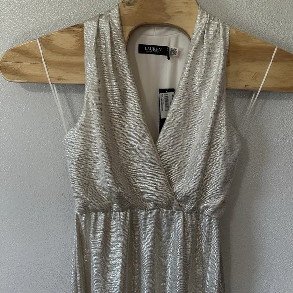 NEW Lauren Ralph Lauren Gold‎ Gown Cocktail Dress Party Metallic V-Neck Size 2 - Image 2