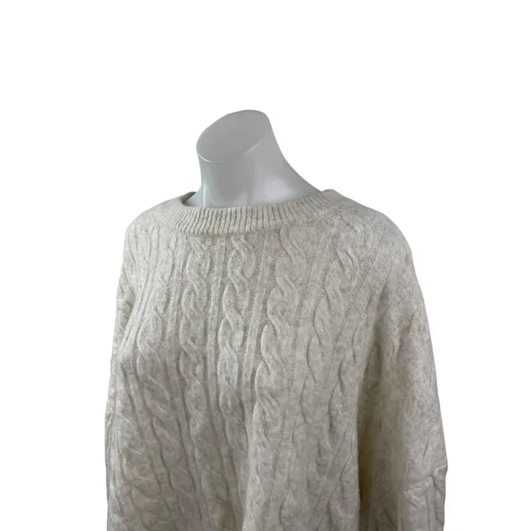 H&M Women's White Cable Knit Long Sleeve Crew Neck Loose Sweater Top Size XL - Image 2