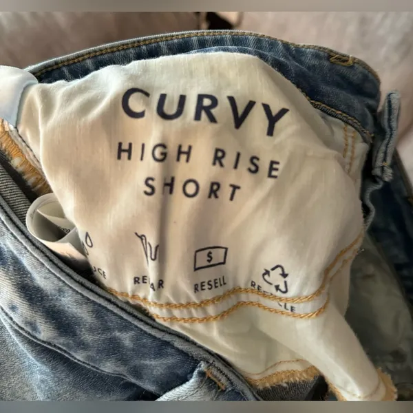 Lucky Brand Curvy High Rise Short Size 8- Worn Once!! - Image 5