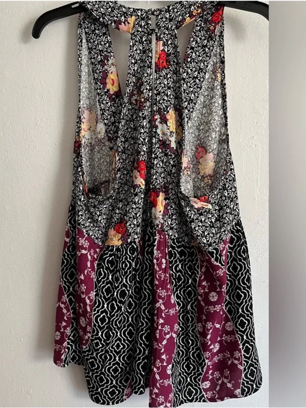 Free People Dream Darlin Deep V Babydoll Razorback V-Neck • Medium - Image 2
