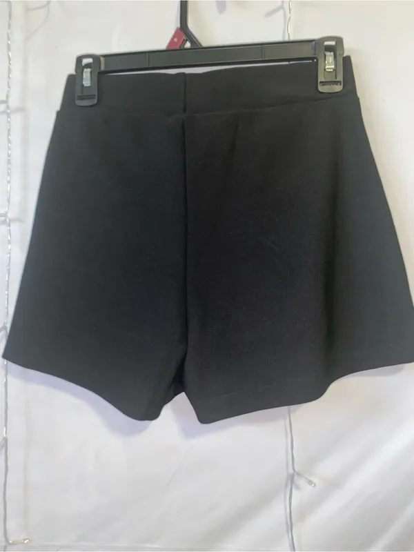 Women's Black Pleated Skort Shorts - Image 3