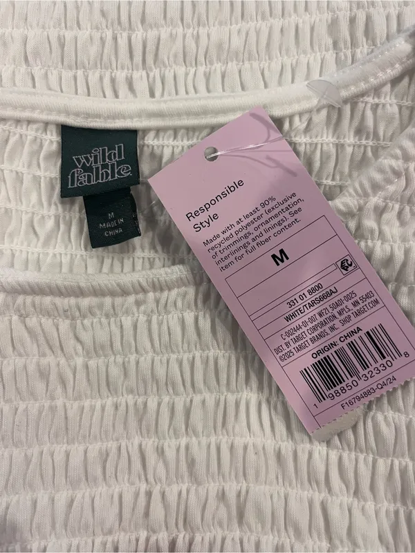 🌺NWT WILD FABLE SMOCKED BROOKLYN NY TOP SIZE MEDIUM🌺 - Image 3