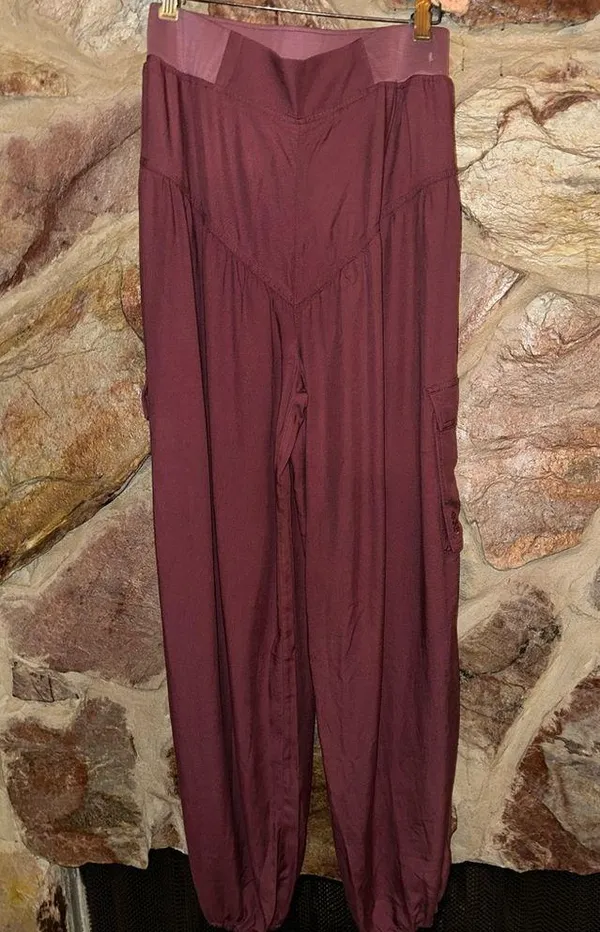 Free People Movement Final Stretch Pants in Clove Mauve - Image 2
