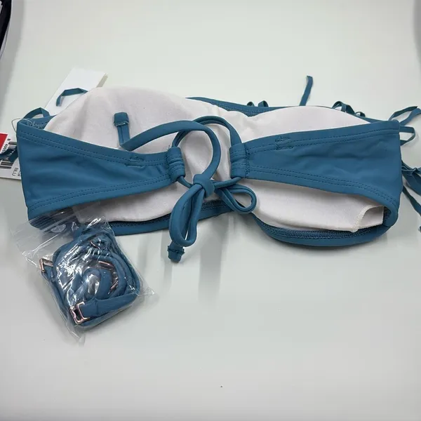 Hula Honey Fringe‎ Accented Solid Color Bandeau Juniors Bikini Top XS NWT Blue - Image 3