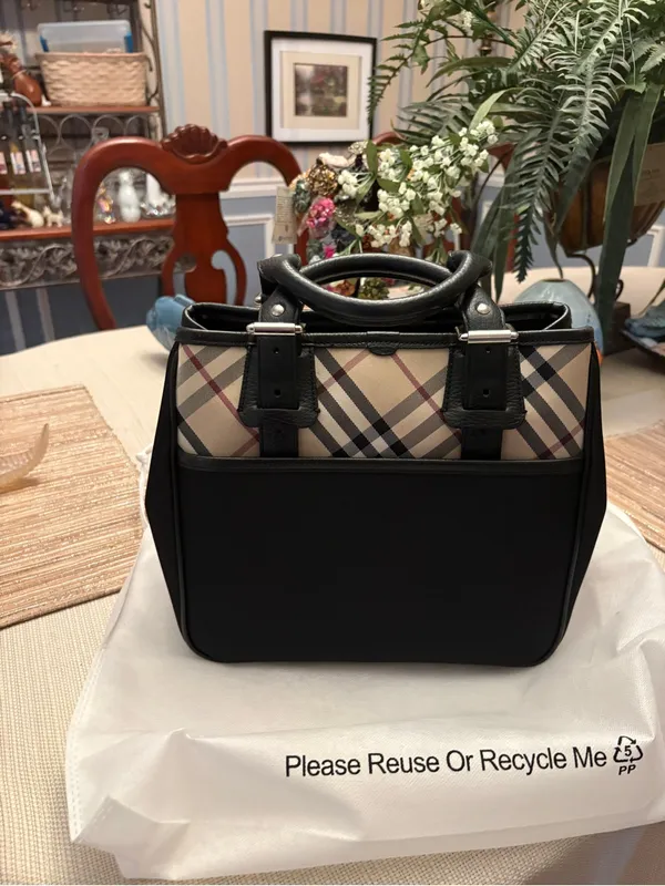 Classic Plaid and navy‎ Burberry Top-Handle Women's Tote - Image 2