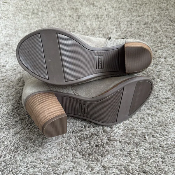 Tom's Women's Peep Toe‎ Suede Beige / Griege Block Heel Bootie Sandal Size 6 - Image 6