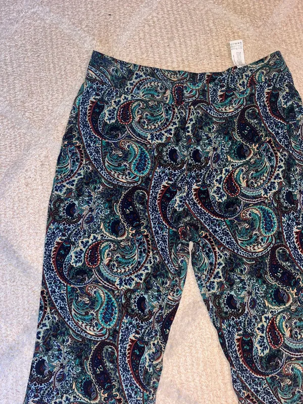 Bootcut Flare Pants Green Paisley - Image 4