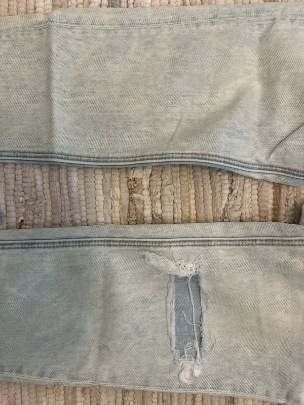 American Eagle Jeans - Image 2