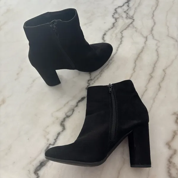 Black and Red Rose embodied suede ankle boots - Image 2