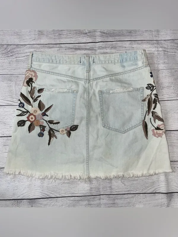 Abercrombie Embroidered Light Wash Denim Mini Skirt - Floral Detail - Image 3