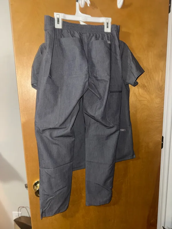 FIGS Scrub Set Jogger - Image 2
