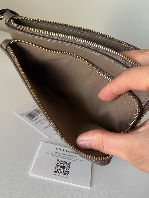 Coach Large Double Zip Wristlet - Image 7