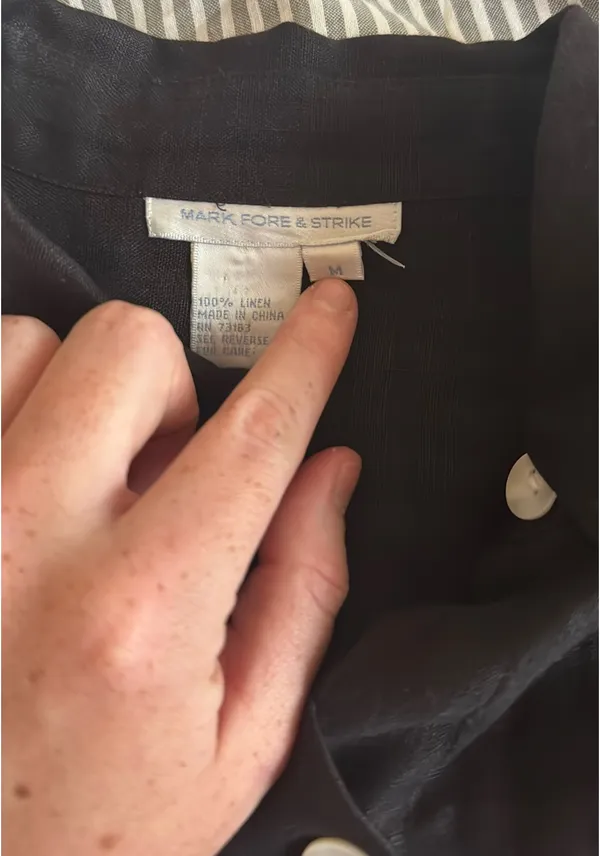 Black linen button down Size M - Image 4