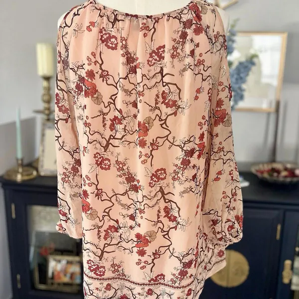 Max Edition Sz Medium Coral Floral Keyhole Front Cold Shoulder Boho Tunic Top - Image 4