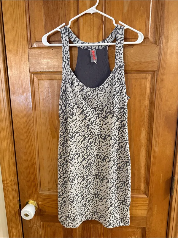 Free people racerback knit dress grey / white leopard style dress size large . - Image 2