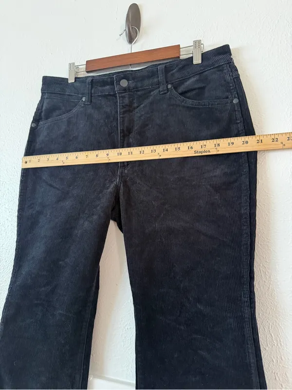 Wrangler Westward 626 Women’s 33x30 High Rise Bootcut Corduroy Pants Black - Image 8