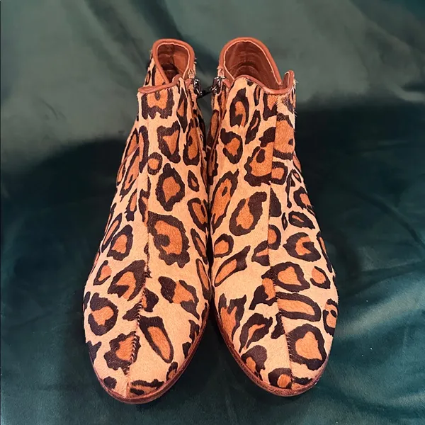 Sam Edelman leopard booties‎ size 7.5 - Image 3