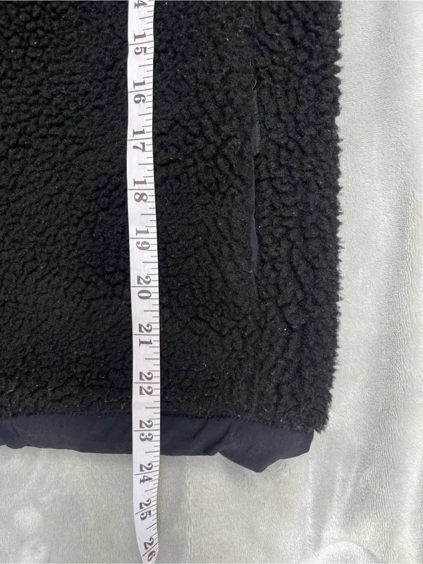 Aritzia TNAction Snoblock Polar Shred Mockneck Jacket Black minimalist fall XS - Image 15