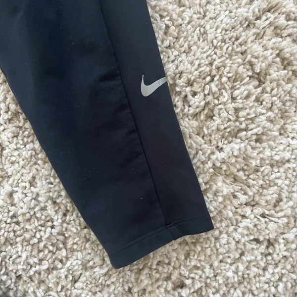 EUC  Dri-Fit Essential Warm Tapered Running Pants - Image 3