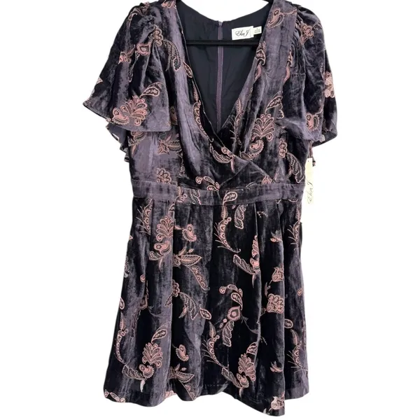Eliza J Velvet Burnout Cape Sleeve Floral Paisley V Neck Dress Size 16 Feminine - Image 4