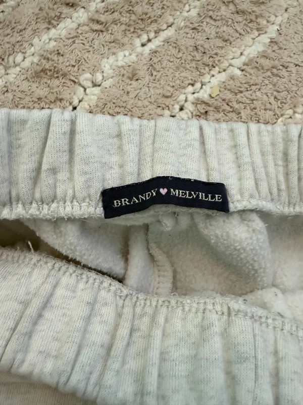 Brandy Melville Sweatpants - Image 3
