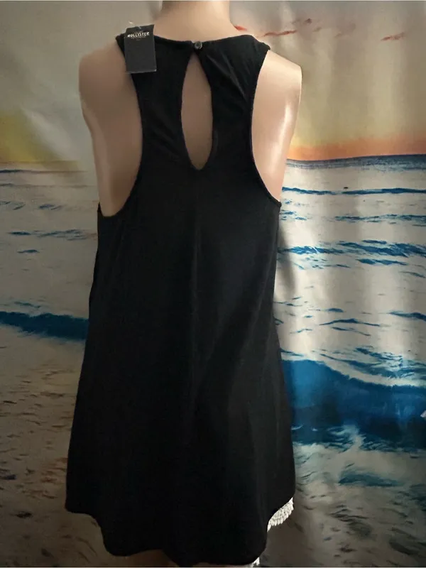 Hollister Women’s Black Embroidered High-Neck Racerback Tank Top SM NWT - Image 2