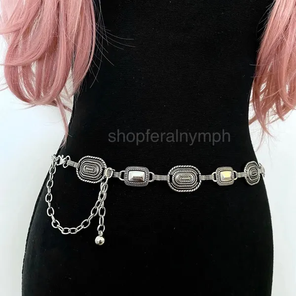 Silver Y2K Western Concho Link Chain Belt, Fits 26 to 38.5 Inches, X7GA1326 - Image 4