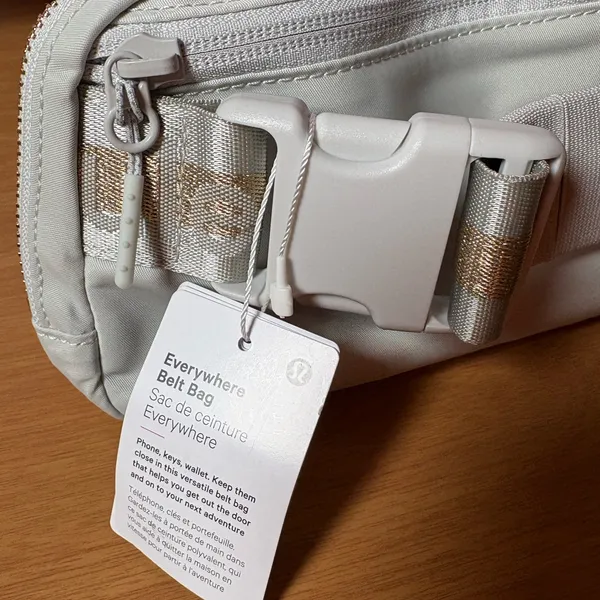 Lululemon Everywhere Belt Bag - Image 5