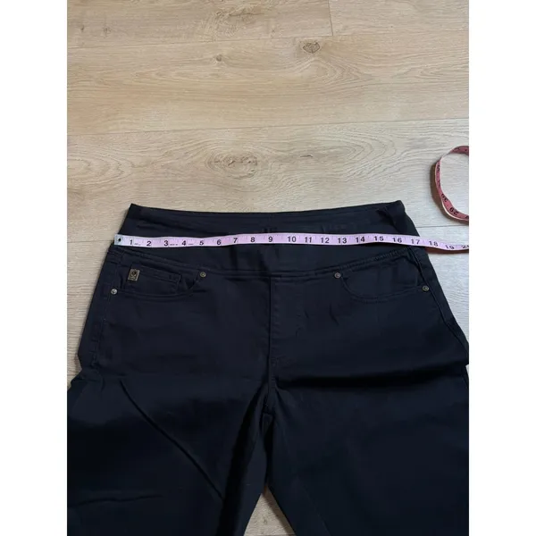 NWOT Womens Belle Kim Gravel pull on black‎ pants stretch size 12P - Image 6