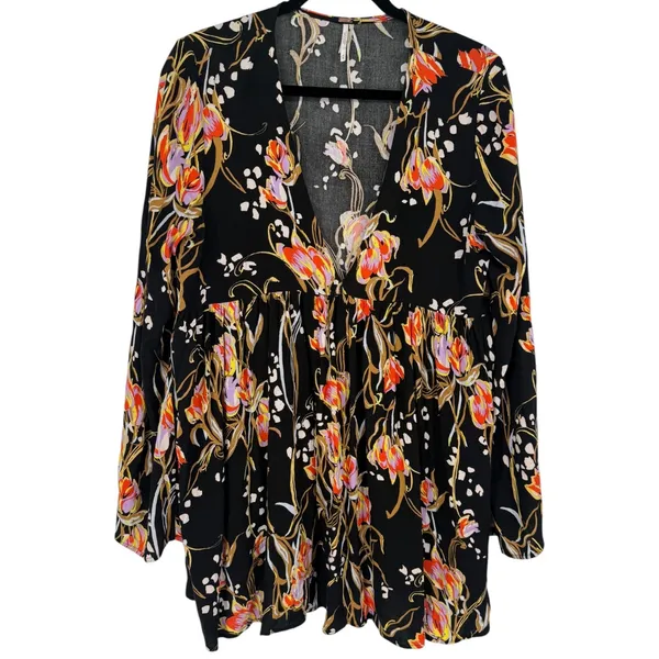 Free People‎ Bella Floral Babydoll Tunic Top Mini Dress Black V-Neck Size Medium - Image 4