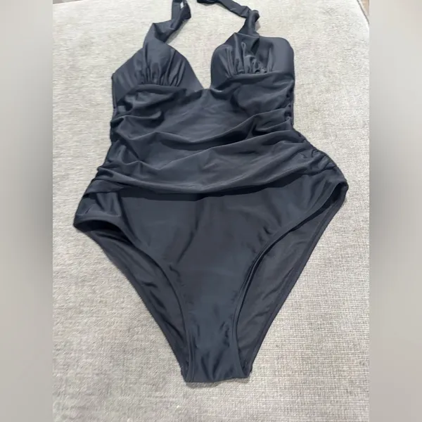 Cupshe Black Plunge Halter One-Piece Swimsuit - Image 9