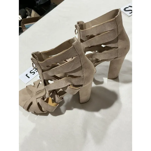 Woman’s Charlotte Russe Gladiater Strappy Ankle Sandal Tan Faux Suede 7 - Image 3