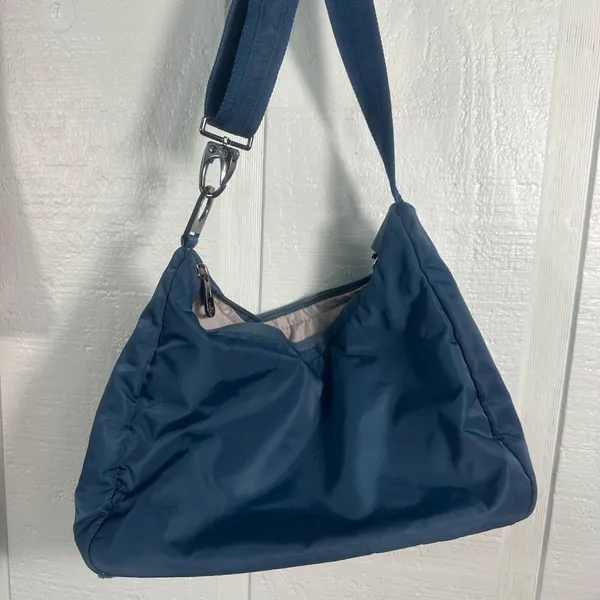 Lewis N. Clark Blue and Beige Inside Secura Anti-Theft Messenger Bag EUC - Image 6