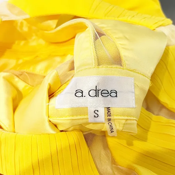 A. Drea Sleeveless Halter Neck Pleated Formal Maxi Dress Gown Yellow Small - Image 3
