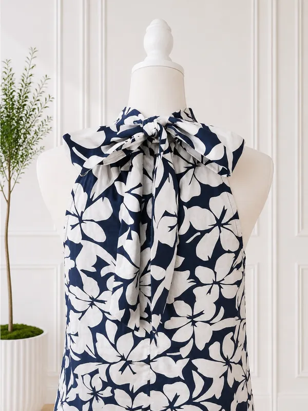 J. Crew Navy and White Floral Halter Dress NWT - Image 5