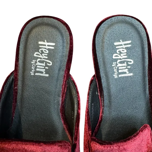Hey Girl By Corkys Shoes Womens Size 7 Red Velvet Spotlight Loafer Mules Slip On - Image 3