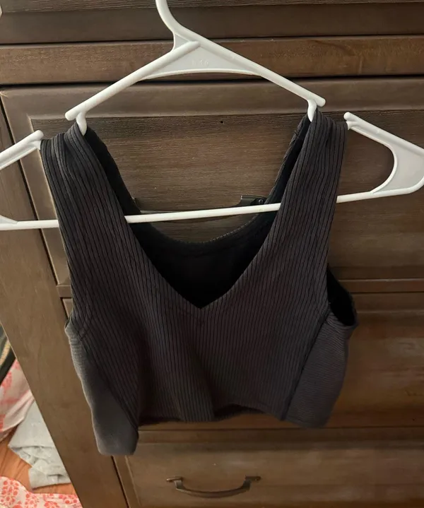 Reversible Lululemon Tank Top - Image 2