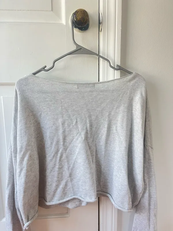 Brandy Melville Sweater Crewneck Top - Image 3