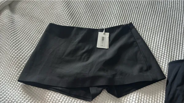 Aritzia Skirt Sunday Best Mini - Image 4